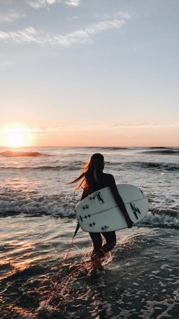 @taylorallen112🧡 The Wind, Surfboard, The Ocean, Surfing, Walking, Hair