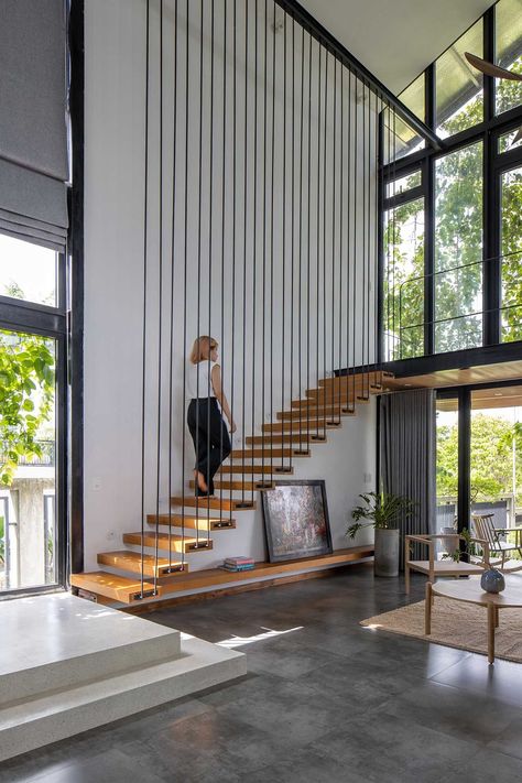 Hillside Architecture, Staircases Ideas, Stair Design Architecture, Asma Kat, Open Stairs, Staircase Design Modern, Stairs Design Interior, Hillside House, Wood Staircase