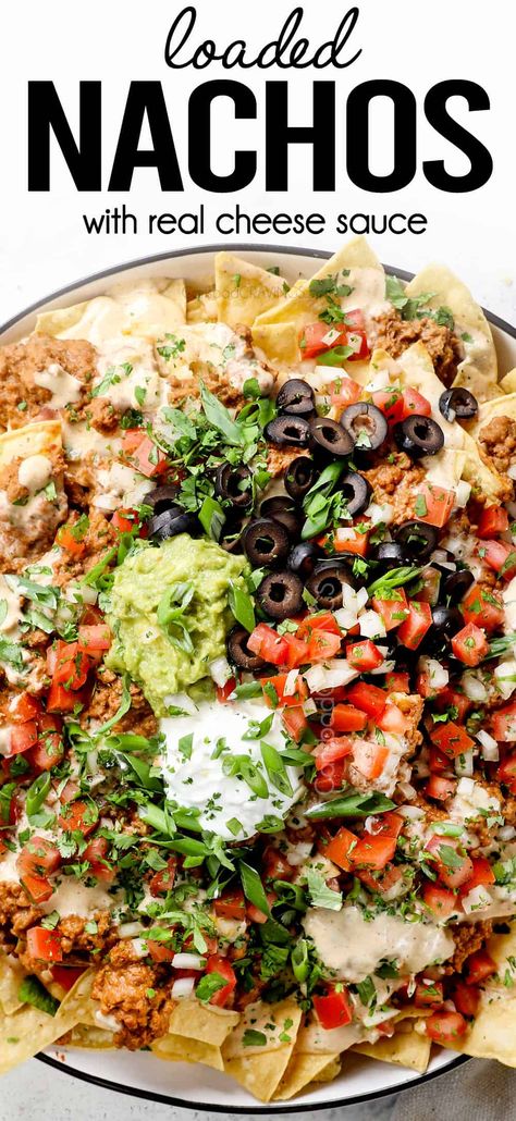 Queso Nachos, Ground Beef Nachos, Loaded Nachos Recipe, Homemade Nacho Cheese Sauce, Super Nachos, Nachos Recipe Beef, Beef Nachos, Nachos Supreme, Nacho Toppings