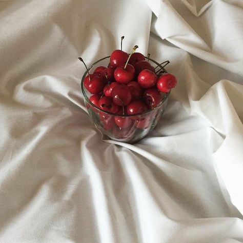 Pastel Red, Cherry Fruit, Red Highlights, Model Poses Photography, Red Aesthetic, Strawberry Shortcake, A Bowl, Aesthetic Food, Food Inspiration