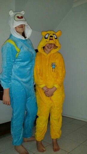 Loves us some adventure time onsies Adventure Time Cosplay, Finn And Jake, Cosplay Idea, Funky Clothes, Matching Hoodies, Funky Outfits, Matching Pajamas, Great Love, Adventure Time