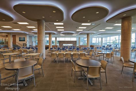 Oakville Trafalgar Memorial Hospital | Oakville, Ontario Hospital Cafeteria Design, College Cafeteria, Hospital Cafeteria, School Exterior, Cafeteria Design, School Building Design, Oakville Ontario, Hospital Interior, School Interior