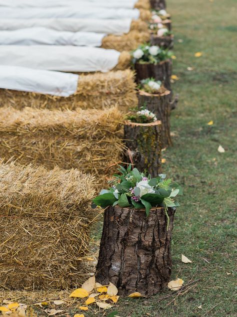 Horse Wedding Theme, John Deere Wedding, Wedding Aisles, Equestrian Wedding, Aisle Decorations, Wedding Isles, Horse Wedding, Wedding Aisle Decorations, Wedding Dress Pictures