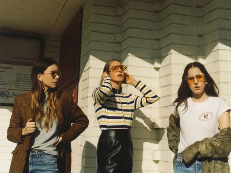 Haim The Band, Haim Style, Haim Sisters, Danielle Haim, Pitchfork Music Festival, Pic Aesthetic, Bio Facts, Latest Songs, Sister Act