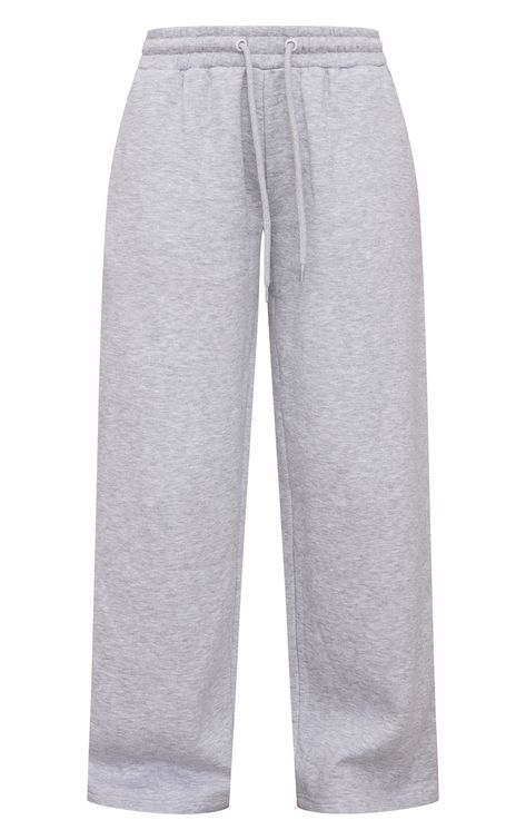 Take on those chilled days in style with these petite ash grey high waist wide leg joggers. Brought to you in an ash grey material with a high waist design and a wide leg fit, what's not to love? Style these petite joggers with the matching top, trainers and simple accessories for a look you will be reaching for again and again. Length approx 81cm/32inch (Based on a sample size XS) Model wears size XSModel Height - 5ft 4inchp]:!mb-0inch>Category: SweatProduct type: Wide Leg JoggersColour: Ash GreyMaterial: Loopback SweatDesign: PlainOccasion: Day Grey Wide Leg Pants Outfit, Straight Leg Joggers, Wide Leg Joggers, Dr Wardrobe, Gray Joggers, Wide Leg Pants Outfit, Grey Sweats, Boo Basket, Wide Leg Sweatpants