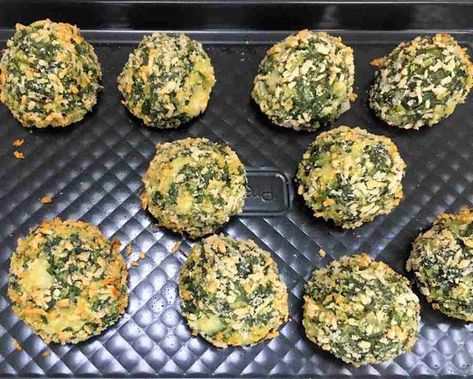 Mozzarella Balls Recipe, Spinach And Mozzarella, Spinach Balls, Baked Spinach, Mozzarella Balls, Healthy Baked, Cheese Ball Recipes, Summer Stuff, Fresh Spinach