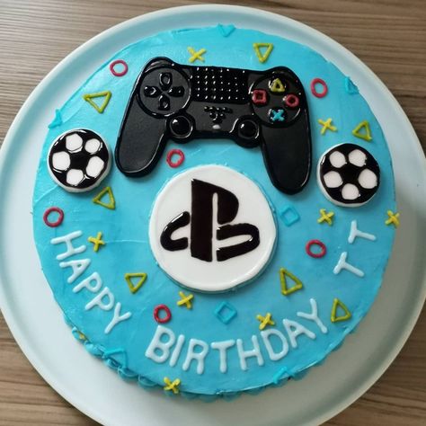 🔸playstation cake 🔸baking 🔸cake decorating 🔸 PS4 themed cake 🔸 birthday cake 🔸piping icing 🔸 buttercream🔸blue cake 🔸 cake decorating ideas 🔸cake ideas🔸blue buttercream 🔸butter icing 🔸 cake 🔸boys cake 🔸gaming 🔸gamer Game On Cake Ideas, Cake For Gamers, Pastel Gamer, Gamer Cake Ideas, Playstation Birthday Cake, Playstation Theme Cake, Playstation Cakes For Boys, Gamer Cake Ideas Boys, Gamer Birthday Cake