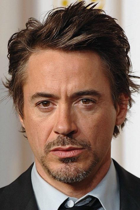 Robert Downey Jr. is one of the heavyweights in Hollywood. After all, the former drug addict did not only overcome his addiction but also became the most loved and highest-paid actors in Hollywood. In recent years, Robert Downey Jr has managed to accumulate assets worth millions. One of the most successful film franchises, The Avengers, contributed a lot to his wealth. Robert Downey Jr. was already on the big screen in 1970 and there is still no end in sight to his career. Image Source : Yandex/famoushookups Robert Downey Jr Aesthetic, Robert Downey Junior, Robert Jr, Barty Crouch Jr, Robert Downey Jr., Robert Downey Jr Iron Man, Man Thing Marvel, Downey Junior, Million Dollars