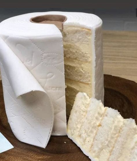 Toilet Paper Layered Cake Easy Illusion Cakes, Wedding Cake Disasters, Is It Cake, Toilet Paper Cake, Torte Creative, Gateau Baby Shower, Striped Cake, Realistic Cakes, Cake Wrecks