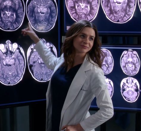 Amelia Shepherd Aesthetic, Anatomy Aesthetic, Medical School Life, Amelia Shepherd, Medical Student Motivation, Med School Motivation, Medical Student Study, Medical Wallpaper, Medical School Motivation