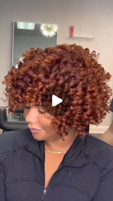 VoiceOfHair ®️ on Instagram: "Bouncy curls and vibrant color🔥⁣🙌🏾⁣ ⁣⁣ Gorgeous flexi rod set and color by @iamdejchanel 😍 These curls are so shiny and healthy looking 👏🏾 This is the perfect style to limit heat on your natural hair❤️⁣⁣ ⁣⁣ Would you rock it? ✨⁣#voiceofhair ⁣⁣ ⁣⁣ #detroithairstylist  #permrodset  #rollerset #heatlesscurls #naturalhairstyles #naturalhairideas #gingerhair #schwarzkopf" Ginger Roller Set, Middle Part Flexi Rod Set, Roller Set Curls For Black Women, Rod Curls On Black Hair, Flex Rod Set On Natural Hair, Flex Rods On Natural Hair Medium, Natural Roller Set Hairstyles, Natural Hair Curls Black Women, Rods On Natural Hair Black Women