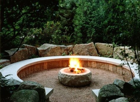 Martha Stewart's Maine House - Connecticut in Style Outdoor Fire Pit Seating, Martha Stewart Home, Fire Pit Landscaping, Backyard Fireplace, Fire Pit Seating, Fire Pit Area, Fire Pit Backyard, Side Yard, Back Garden