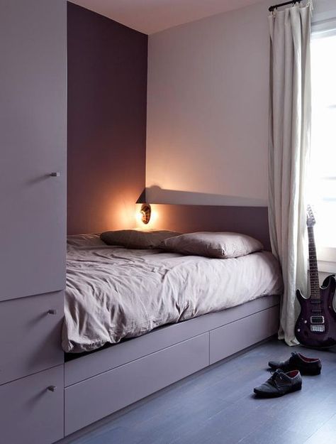 50 Nifty Small Bedroom Ideas and Designs Små Rum Lidt Plads, Tiny Bedroom Design, Elegant Bedroom Design, Small Bedroom Designs, Small Bedroom Decor, Small Room Design, Elegant Bedroom, Tiny Bedroom, Trendy Bedroom