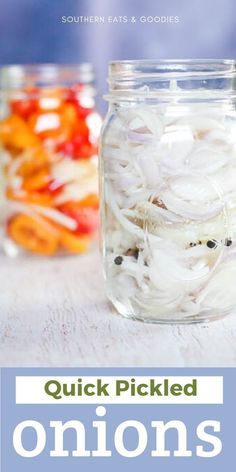 Pickled White Onions Recipe, Pickling Onions, Pickled White Onions, Southern Recipes Dinner, Pickle Relish Recipe, Southern Sides, Pickle Onions Recipe, Southern Cornbread Recipe, Quick Pickled Onions