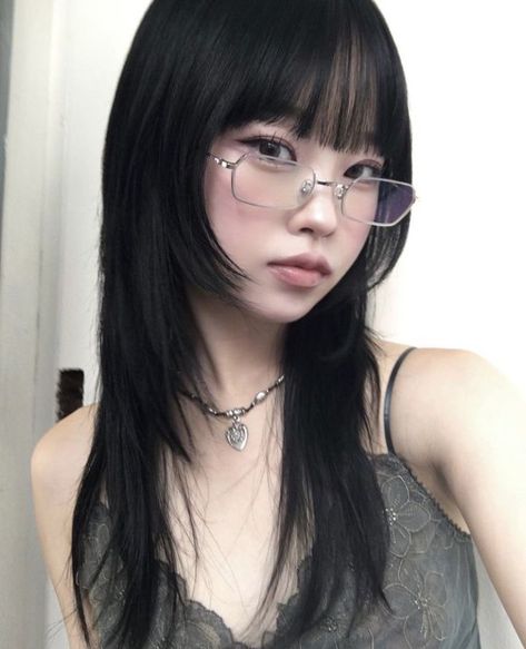 Hime Haircut, Hair Inspiration Long, How To Cut Bangs, Hairstyles For Layered Hair, Haircuts Straight Hair, 짧은 머리, Hair Reference, Cut My Hair, Haircuts With Bangs