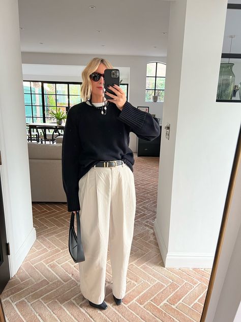 Leg Trousers Outfit, Trousers Outfit, Trouser Outfit, Tailored Trousers, Looks Style, Black Knit, Barrel, Lookbook, Fashion Inspo