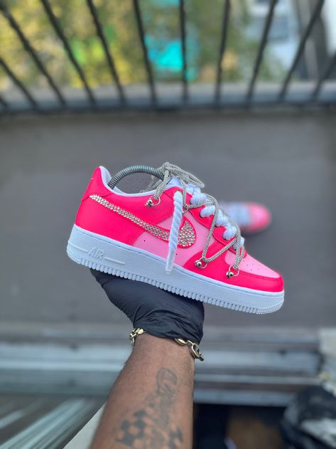 Pink Customized Air Force 1, Baddie Shoes Sneakers Nike, Pink Rope Laces Af1, Nike Air Tennis Shoes, Pink Lv Air Force 1, Fuschia Sneakers Outfit, Air Force 1 Charms, Cute Birthday Shoes, Hot Pink Air Force 1