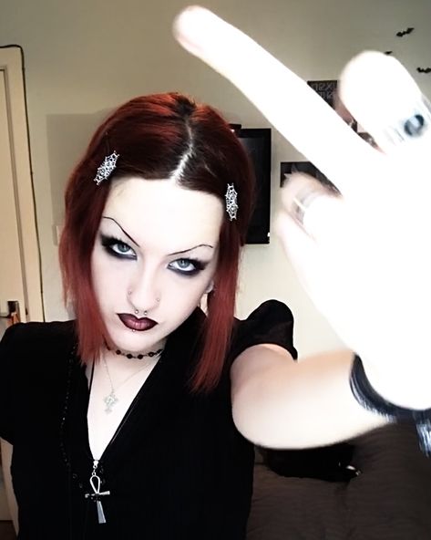 #mallgoth #90sgoth #goth #y2k 90s Goth Makeup, Goth Makeup Tutorial, 90s Goth, Goth Y2k, Random Image, Beauty Aesthetic, Mall Goth, Goth Makeup, Aesthetic Dark