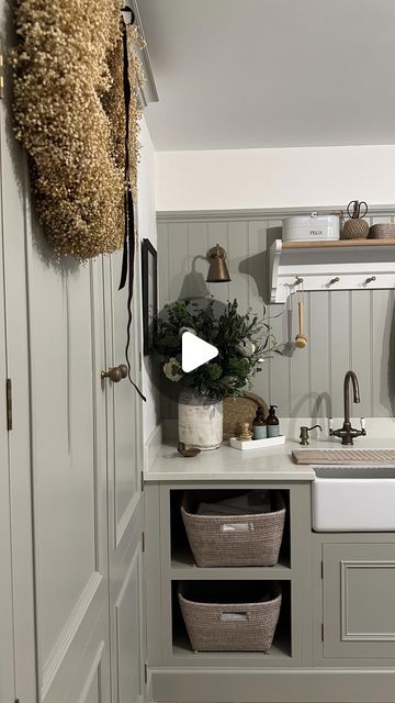 Beth Aspinall on Instagram: "Evening! From our kitchen, through to our utility/boot room space…
Two different colours & different hardware too. The kitchen is painted in Neptune ‘Dove Grey’ & the utility is Farrow & Ball ‘Hardwick White’. The walls in both rooms, were painted in @lauraashleyuk ‘Ivory’. I opted for chrome hardware in the kitchen from @carlislebrass & antique brass for the utility @jimlawrencemade 
Enjoy your evening xx

Cabinetry made by @timbe.rkraft 

#kitcheninspiration #kitchen #countryhome #countrykitchen #utility #bootroom #cabinetry #inframe #madetoorder #handmade #bespoke #roomdesign #roomdecor #roominspiration #rooms #colour #painted #inspiration #inspohome #inspirationoftheday #inspire #inspiredaily #inspo" Farrow And Ball Utility Room, Utility Boot Room, Hardwick White, Boot Room Utility, Neptune Kitchen, Small Utility Room, Utility Room Designs, Kitchen Colours, Enjoy Your Evening