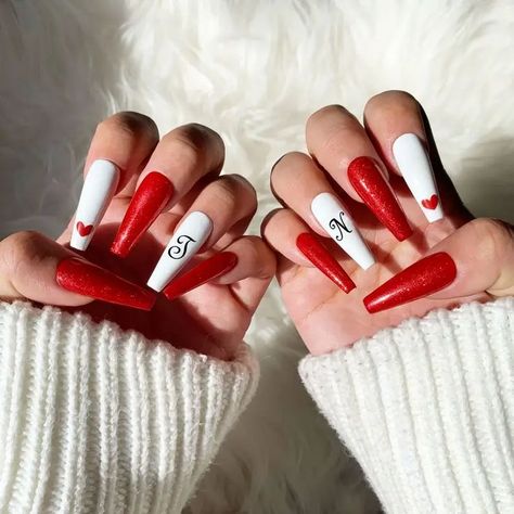 Red Nails With Black Initial, Nails With A Letter On Them, Red Nails With Initials, Red And Black Valentines Day Nails, Nail Designs Initials, Valentines Day Nails With Initials, Name Nails, Initial Nails, Freestyle Nails