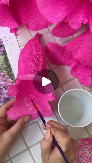 Crepe Paper Wisteria Diy, Giant Paper Flower Stems Diy, Giant Leaves Diy, Giant Crepe Flowers, Giant Crepe Paper Flowers Diy, Giant Crepe Paper Flowers, Bride Basket, Fleur Harris, Giant Paper Flower Tutorial