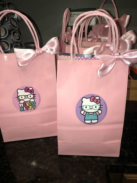 My Melody Cakes, Hello Kitty Sleepover, Hello Kitty Sweets, Birthday Kitty, Hello Kitty Birthday Cake, Kitty Birthday Party, Hello Kitty Birthday Party, Pink Kitty, Hello Kit