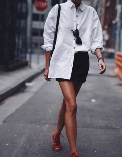 Boyfriend Shirt Outfits- 20 Tips On Wearing Boyfriend Shirts Boyfriend Shirt Outfits, Oversized Shirt Outfit, Oversized White Shirt, White Shirt Outfits, Vetements Clothing, Mom Hats, Looks Street Style, Outfit Trends, Mode Ootd