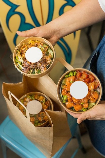 Delivery of biodegradable containers wit... | Premium Photo #Freepik #photo #healthy-meal #lunch #salad #food-bowl Take Out Aesthetic Food, Photo Food Ideas, To Go Food Photography, Delivery Food Photography, Healthy Food Business Ideas, Food Delivery Photography, Takeaway Food Photography, Food Delivery Aesthetic, Meal Box Packaging