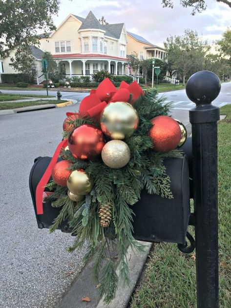 Mail Box w/ instructions  http://www.hometalk.com/33240404/decorate-your-mailbox-for-christmas Mailbox Decorations For Christmas, Christmas Mailbox Decorations, Christmas Mailbox, Mercury Glass Diy, Faux Christmas, Mailbox Decor, Mercury Glass Christmas Ornaments, Weekend Crafts, Christmas Decorations Diy Outdoor