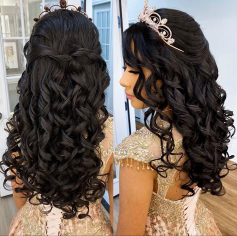 Down Quince Hairstyles, Quincera Hairstyles, Sweet 16 Hairstyles, Crown Updo, Quinceanera Makeup, Quince Hairstyles For Long Hair, Hair Quince, Red Quince, Pink Quince