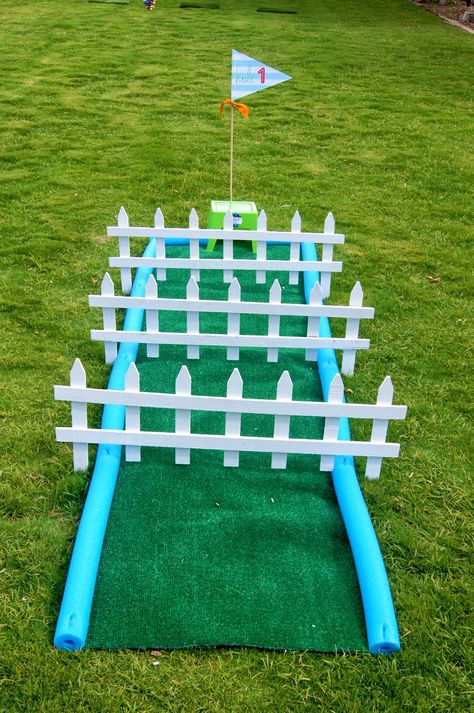 Nico and LaLa: An Adorable Golf Birthday Par-TEE! Diy Mini Golf, Mini Golf Party, Mini Golf Ideas, Mini Putt, Golf Games, Putt Putt Golf, Golf Diy, Outside Games, Golf Birthday Party