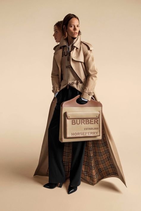 Burberry's SS20 Campaign Celebrates Its Past and Near Future | HYPEBEAST Burberry Photoshoot, Burberry Aesthetic, Burberry Summer, Autumn Shoot, Burberry Store, Fashion Pose, Burberry Style, Freja Beha Erichsen, Bella Gigi Hadid