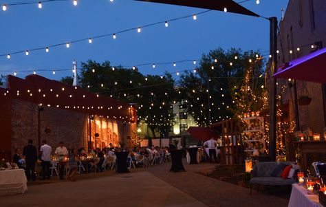 Holiday Courtyard ~ The Grand Highland Hotel | Prescott, AZ Prescott Az Wedding, Company Dinner, Az Wedding, Prescott Az, July Wedding, Hotel Boutique, Christmas In July, Private Event, Open Air