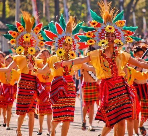 Panagbenga Festival, Kadayawan Festival, Masskara Festival, Philippines Outfit, Sinulog Festival, Filipino Fashion, Festival Attire, Festival Inspo, Baguio City