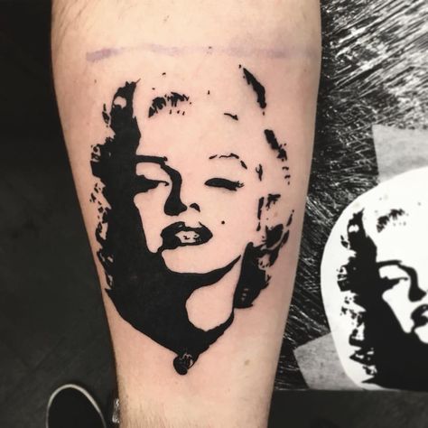 Marilyn Monroe Pinup Tattoo, Marylin Monroe Tattoo Design, Small Marilyn Monroe Tattoo, Marylin Monroe Tattoos, Marlyne Monro Tatoos Ideas, Marilyn Monroe Tattoos, Marylin Monroe Tattoo Ideas, Marilyn Monroe Tattoo Ideas, Marilyn Monroe Tattoo Designs