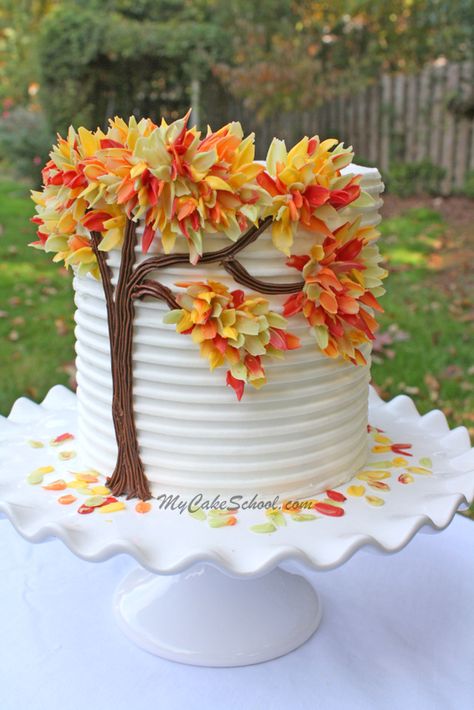 Autumn Leaves in Chocolate - from My Cake School - candy melt leaves on buttercream.  Looks surprisingly easy for such a dramatic result! Tårta Design, Super Torte, Thanksgiving Cakes, Autumn Ideas, Fall Cakes, Birthday Flower, Fall Birthday, Holiday Cakes, Cake Decorating Tutorials