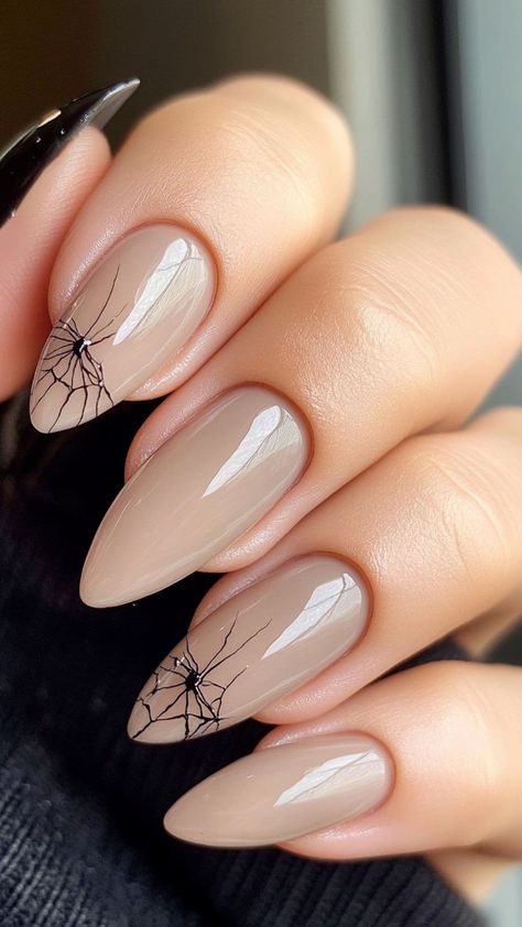 23 Neutral Halloween Nail Ideas for a Stylish Yet Subtle Look | Lookosm Spooky Natural Nails, Happy Halloween Nails, Black Nails Autumn, October Halloween Nails, Halloween Elegant Nails, Halloween Nude Nails, Subtle Spooky Nails, Halloween Nails Subtle, Nude Halloween Nail Designs