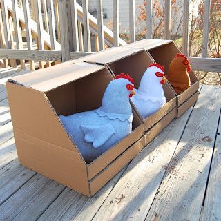 Farm Corner Preschool, Preschool Farm Dramatic Play Area, House Center Dramatic Play, Milk Jug Farm Animals, Pretend Chicken Coop, Farm Market Dramatic Play, Easter Dramatic Play Ideas, Diy Chicken Decorations, Chicken Coop Trunk Or Treat Ideas