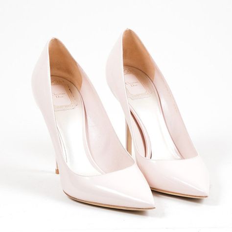 Brand Christian Dior Product Name: Patent Leather Pumps Color: Beige Material Patent Leather Size 39.5 Comes In Dior Box With Dust Bag Christian Dior Heels, Dior Heels, Christian Dior Shoes, Fancy Heels, Designer Wedding Shoes, Heels Pink, Shoes Heels Classy, White Wedding Shoes, Classy Shoes