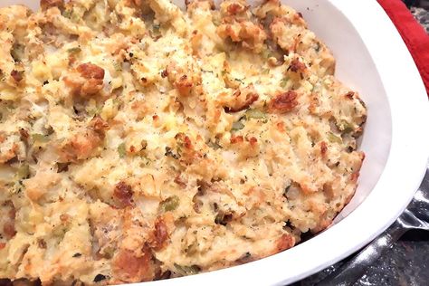 Stuffing With Mashed Potatoes, Amish Potato Filling Recipe, Potatoe Stuffing Recipes Easy, Stuffing With Potatoes And Bread, Potato Filling Recipes Thanksgiving, Potato Dressing Thanksgiving, Potato And Bread Stuffing, Potato Stuffing Recipes Thanksgiving, Filling Recipes Thanksgiving