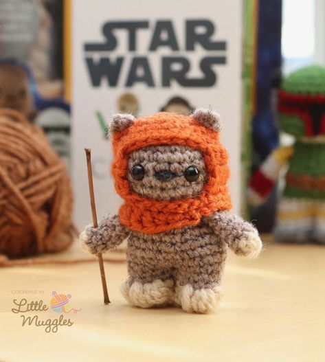 Ewok Crochet, Star Wars Amigurumi, Amigurumi Star, Star Wars Crochet, Star Wars Diy, Star Wars Christmas, Crochet Stars, Bobble Stitch, Fun Crochet Projects