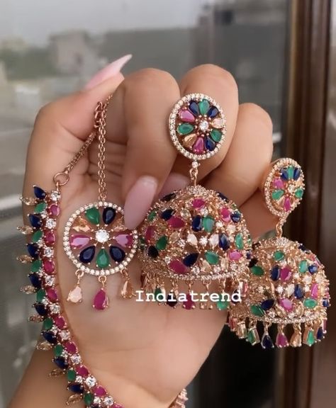 Indian Jewelry Earrings, Casual Dressing, Indian Bridal Jewelry Sets, Bridal Jewellery Design, Antique Jewellery Designs, Fancy Jewellery Designs, Jewelry Set Design, Indian Jewellery Design Earrings, Bridal Jewelry Collection