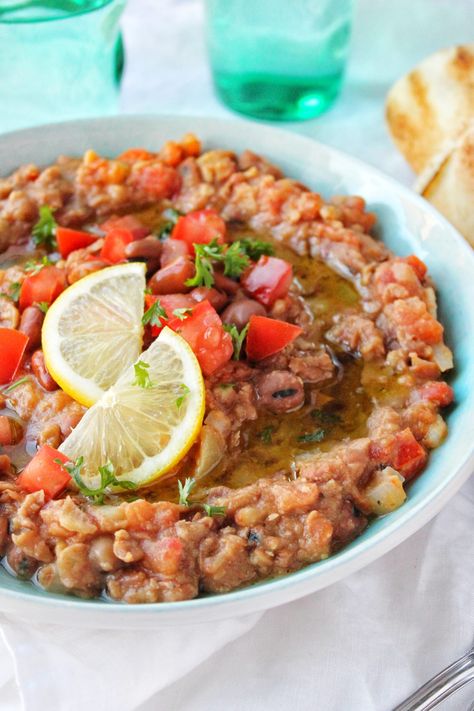 Best Ful Medames (Egyptian Beans) Ful Recipe, Sudanese Food, Ful Medames, Fava Beans Recipes, Vegan Food Recipes, Middle East Recipes, Egyptian Food, Egyptian Style, Fava Beans