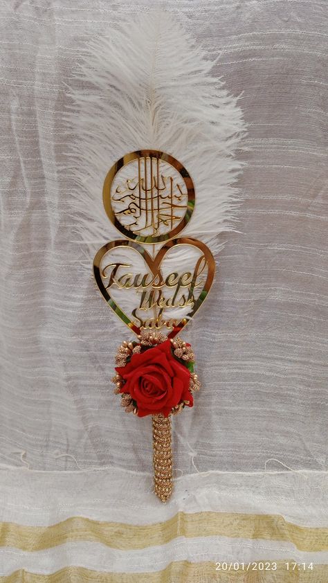 Nikha Pen And Mirror, Nikha Pen Design, Nikah Pen Diy, Nikkah Pen Decoration Ideas, Nikkah Pen With Name, Bridal Mirror, Nikkah Pen, Nikah Pen, Pen Decoration