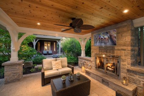 American Fireplace, Deck Fireplace, Backyard Covered Patios, Covered Patio Design, Outdoor Covered Patio, Outdoor Fireplace Designs, Outdoor Fireplace Patio, Patio Fireplace, Backyard Fireplace