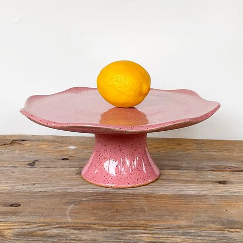 Cake stand decor