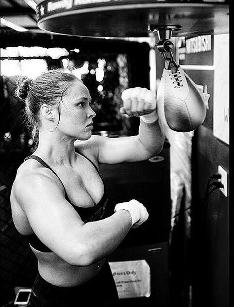 Rounda Rousey, Female Mma, Rhonda Rousey, Ronda Rousey Ufc, Ronda Jean Rousey, Rowdy Ronda, Mma Girls, Boxe Thai, Mma Workout