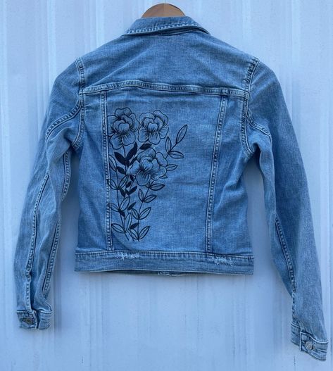 Thrifted and hand-painted denim jacket.  Size: Extra Small Original Brand: &Denim *All denim Jackets are thrifted, so sizing may fit differently due to previous washing and wear. I am happy to provide measurements if needed!  *Jackets are heat treated for machine washing, however hand washing is recommend! Jean Painting, Denim Jacket Embroidery, Painted Fashion, Denim Jacket Black, Hand Painted Denim, Jacket Embroidery, Diy Denim Jacket, Painted Clothes Diy, Demin Jacket