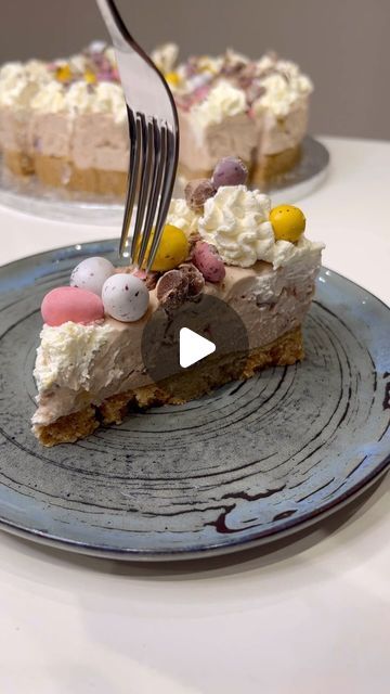 Jon Watts on Instagram: "Mini Egg Cheesecake 😍 this is the ultimate Easter cheesecake! 
It’s ‘no bake’ so it’s super simple to get ready! 

Here’s what you’ll need to make it:

280 g Digestive biscuits
140 g Butter
110 g Cadburys milk chocolate
500 g Full fat cream cheese
150 g Icing sugar
2 tsps Vanilla bean paste
300 ml Double cream
320 g Mini eggs, crushed (4 standard 80g packets)

For the decoration:
240 ml Double cream
320 g Mini eggs (4 standard sized packets)

Check out my website for the full written recipe, or the full recipe video is on my page 🙌 

Have a go at this and let me know how you get on! ❤️" Mini Egg Cheesecake, Easter Cheesecake, Vanilla Bean Paste, Double Cream, Mini Egg, Easter Hats, Digestive Biscuits, Mini Eggs, Icing Sugar