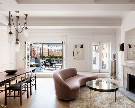 Anne Hathaway's house in New York, near Central Park | Homes & Gardens Small Penthouse Apartment, Small Penthouse, Penthouse New York, Nyc Penthouse, New York Penthouse, New York City Apartment, Design Salon, White Oak Floors, Upper West Side